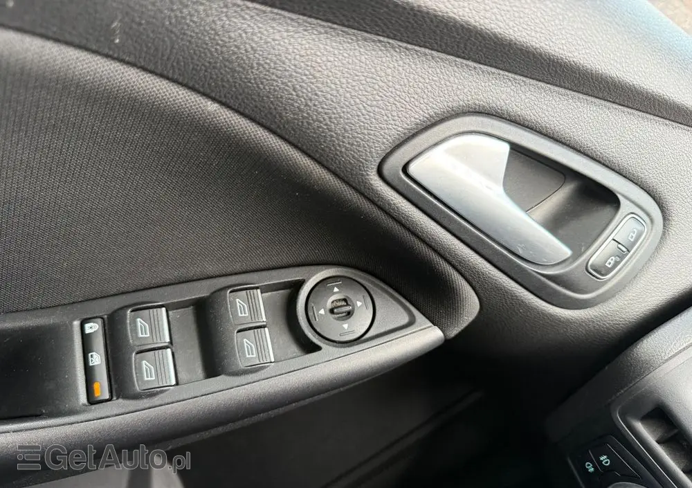 FORD Focus 1.0 EcoBoost Start-Stopp-System COOL&CONNECT