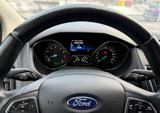 FORD Focus 1.0 EcoBoost Start-Stopp-System COOL&CONNECT