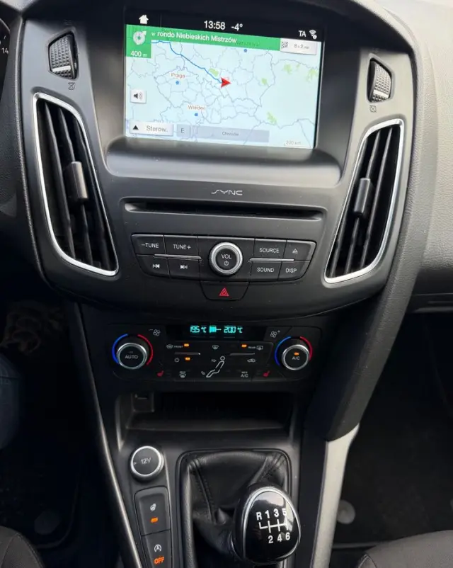 FORD Focus 1.0 EcoBoost Start-Stopp-System COOL&CONNECT