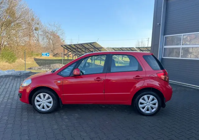 SUZUKI SX4 1.6 GLX / Comfort