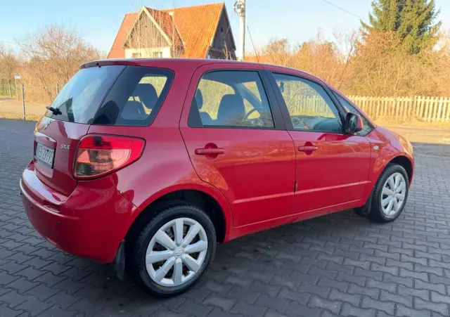 SUZUKI SX4 1.6 GLX / Comfort