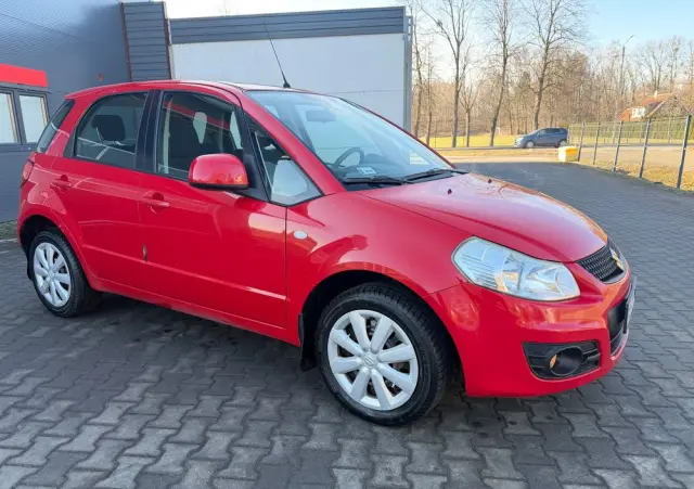 SUZUKI SX4 1.6 GLX / Comfort