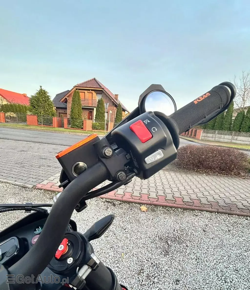 KTM Inny 
