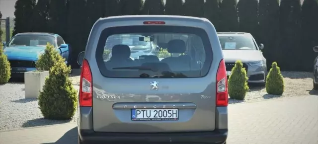 PEUGEOT Partner 
