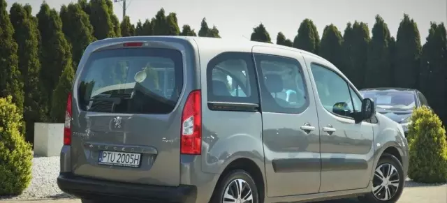 PEUGEOT Partner 