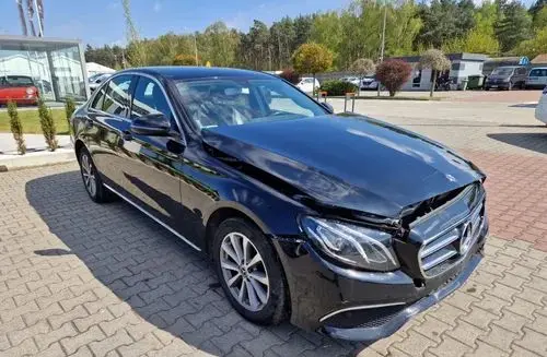 MERCEDES-BENZ Klasa E 