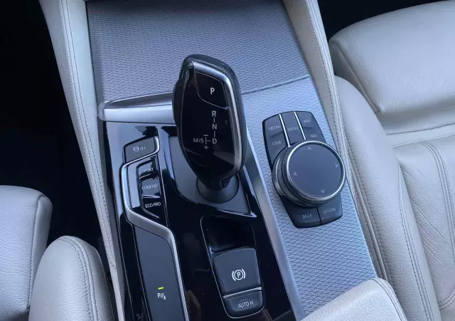 BMW Seria 5 530i GPF M Sport sport