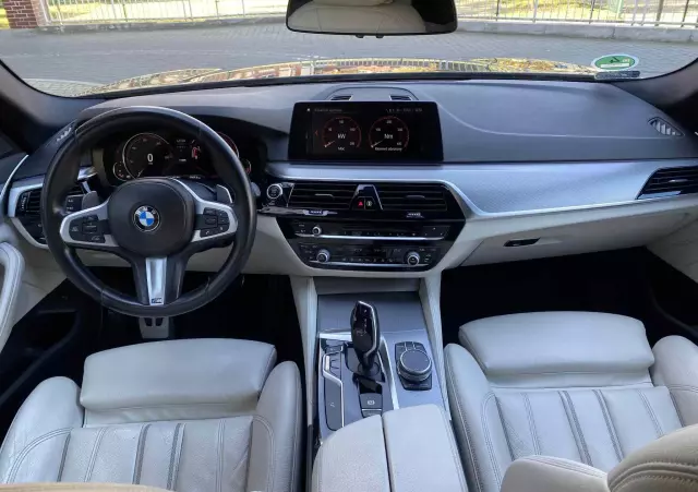 BMW Seria 5 530i GPF M Sport sport