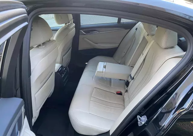 BMW Seria 5 530i GPF M Sport sport