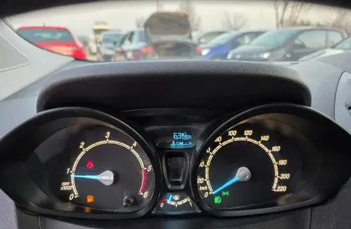 FORD Transit Courier 