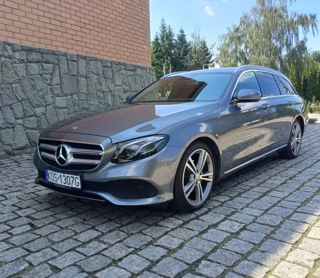 MERCEDES-BENZ Klasa E 