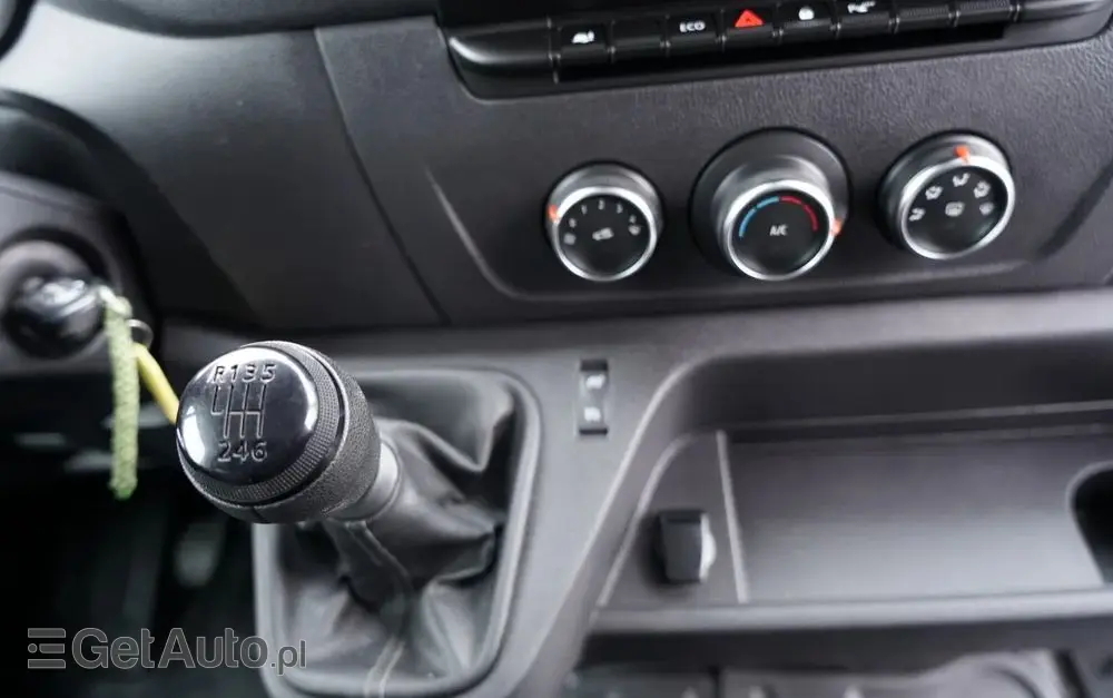 RENAULT MASTER / BLASZAK / FURGON / BRYGADÓWKA 7 MIEJSC / ZABUDOWA / POLSKI SALON / JEDEN WŁAŚCIEL 