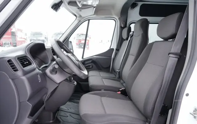 RENAULT MASTER / BLASZAK / FURGON / BRYGADÓWKA 7 MIEJSC / ZABUDOWA / POLSKI SALON / JEDEN WŁAŚCIEL 