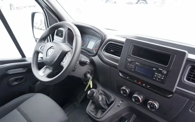 RENAULT MASTER / BLASZAK / FURGON / BRYGADÓWKA 7 MIEJSC / ZABUDOWA / POLSKI SALON / JEDEN WŁAŚCIEL 