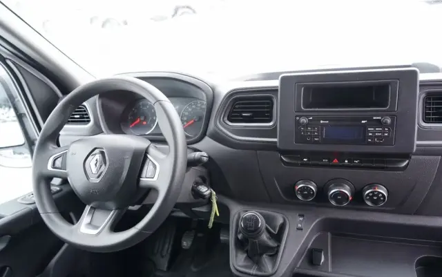 RENAULT MASTER / BLASZAK / FURGON / BRYGADÓWKA 7 MIEJSC / ZABUDOWA / POLSKI SALON / JEDEN WŁAŚCIEL 