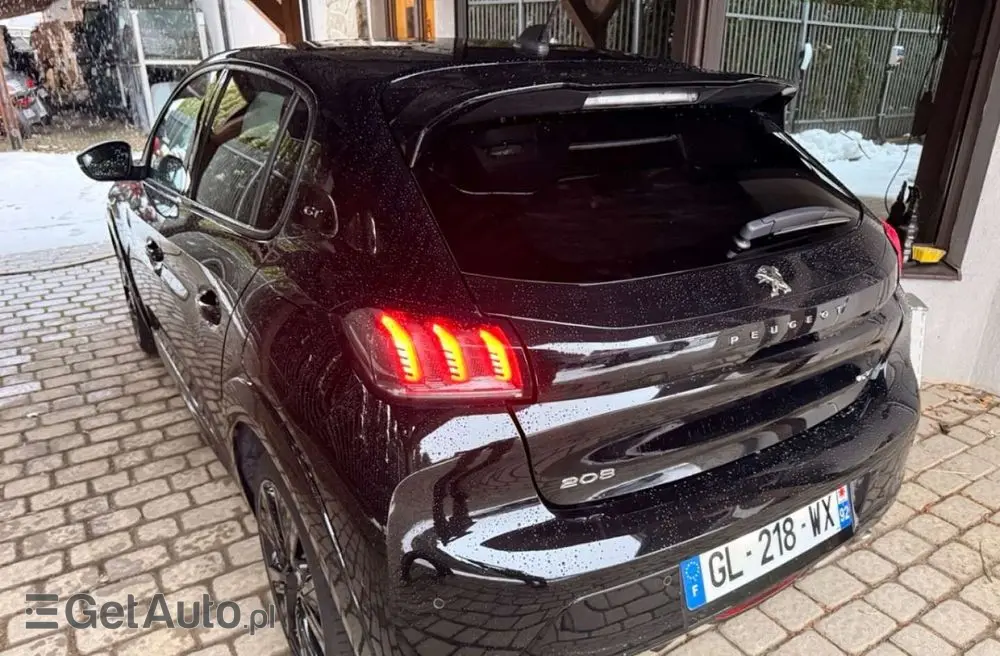 PEUGEOT 208 PureTech 100 EAT8 GT