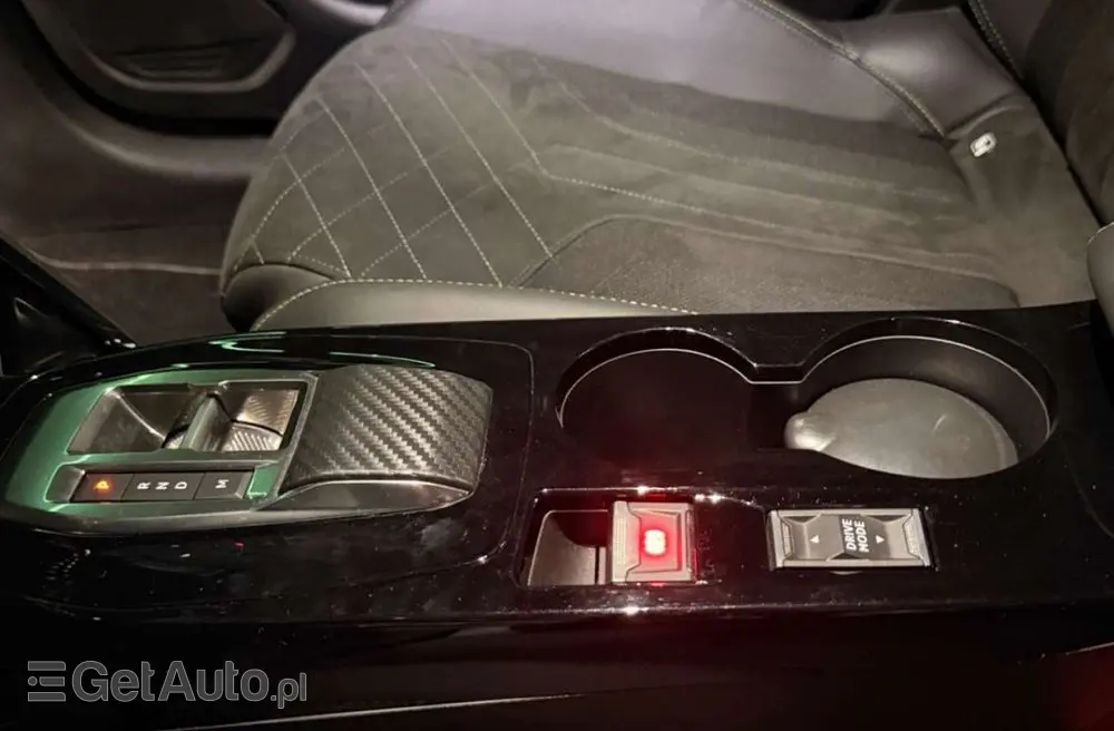 PEUGEOT 208 PureTech 100 EAT8 GT