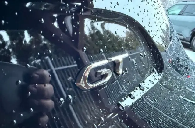 PEUGEOT 208 PureTech 100 EAT8 GT