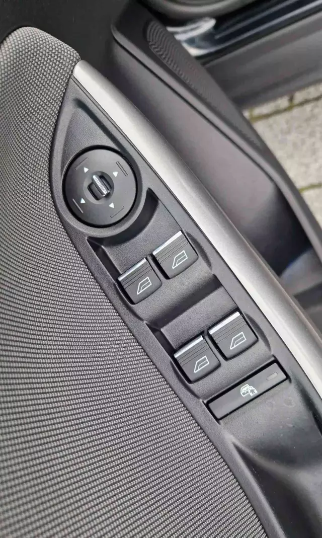 FORD Focus Turnier 1.6 TDCi DPF Titanium