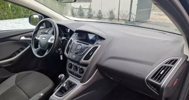 FORD Focus Turnier 1.6 TDCi DPF Titanium