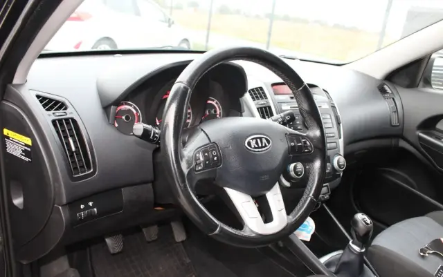 KIA Ceed 2.0 CRDi SW Mind