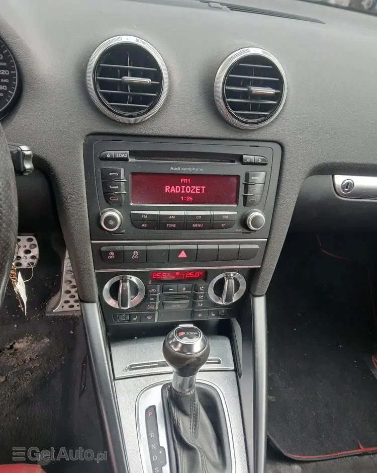 AUDI A3 Cabrio 2.0 TDI DPF S tronic Ambition