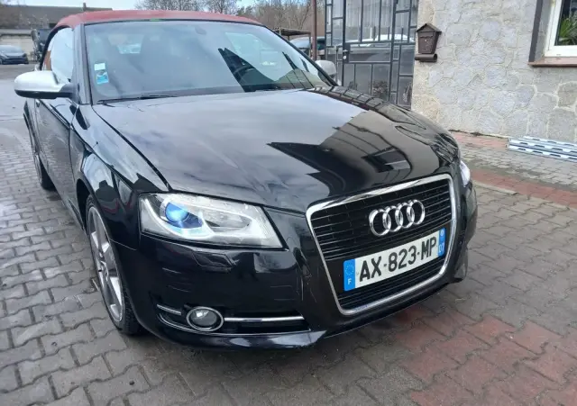 AUDI A3 Cabrio 2.0 TDI DPF S tronic Ambition
