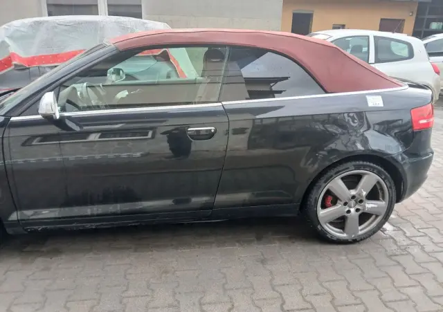 AUDI A3 Cabrio 2.0 TDI DPF S tronic Ambition