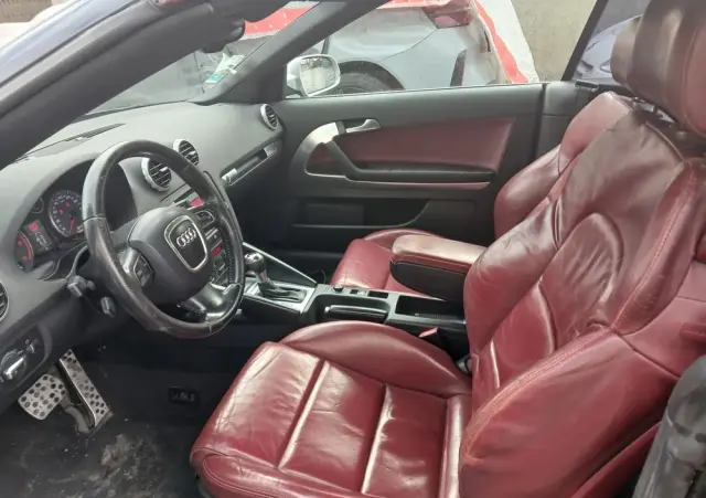 AUDI A3 Cabrio 2.0 TDI DPF S tronic Ambition