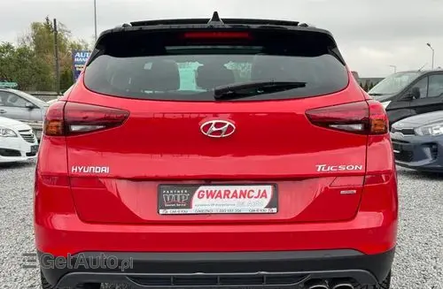 HYUNDAI Tucson 