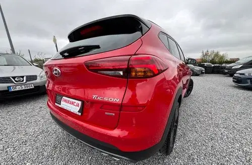 HYUNDAI Tucson 