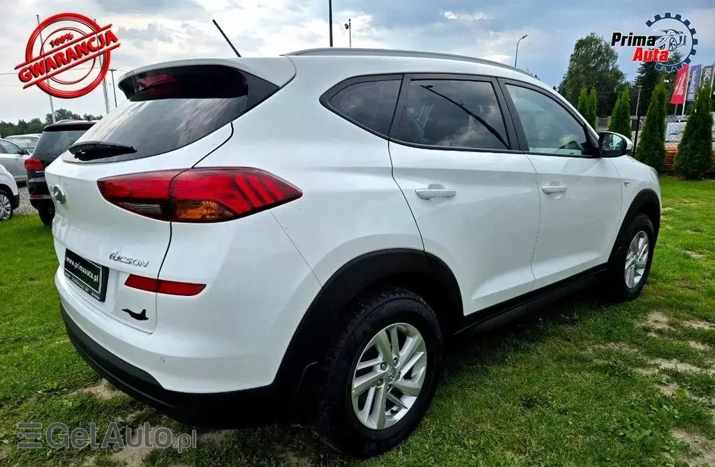 HYUNDAI Tucson 