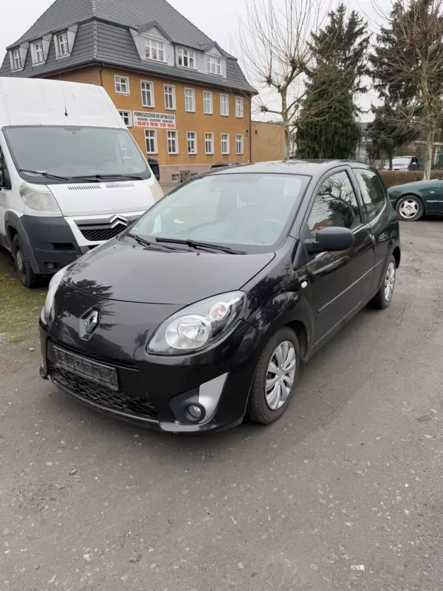 RENAULT Twingo 