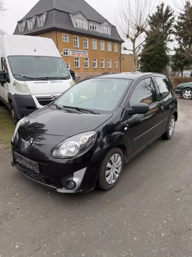 RENAULT Twingo 