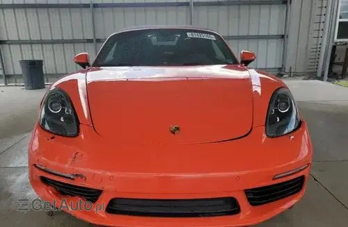 PORSCHE Boxster 
