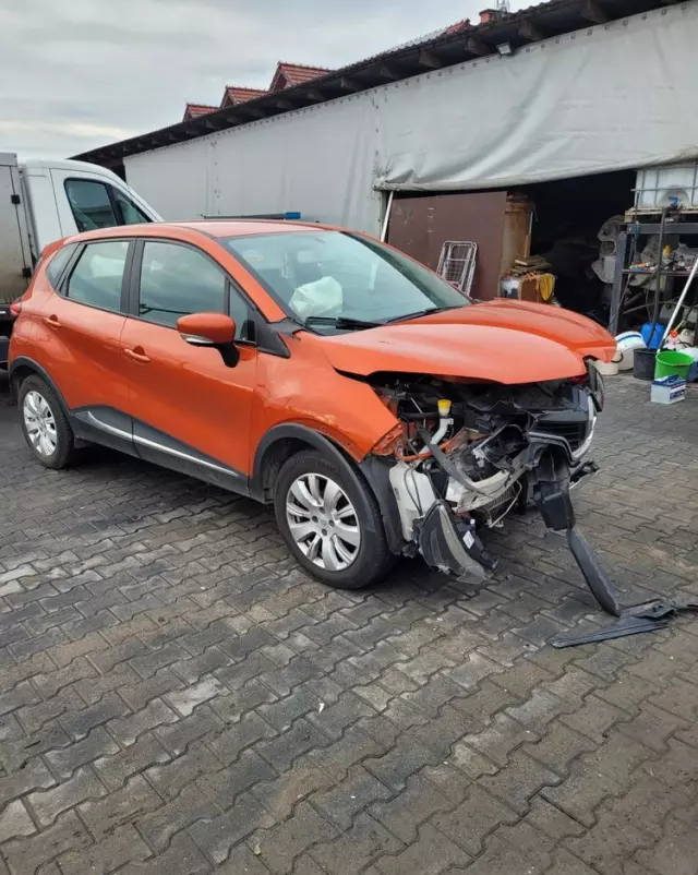 RENAULT Captur (ENERGY) TCe 90 LIFE