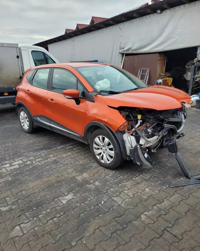 RENAULT Captur (ENERGY) TCe 90 LIFE