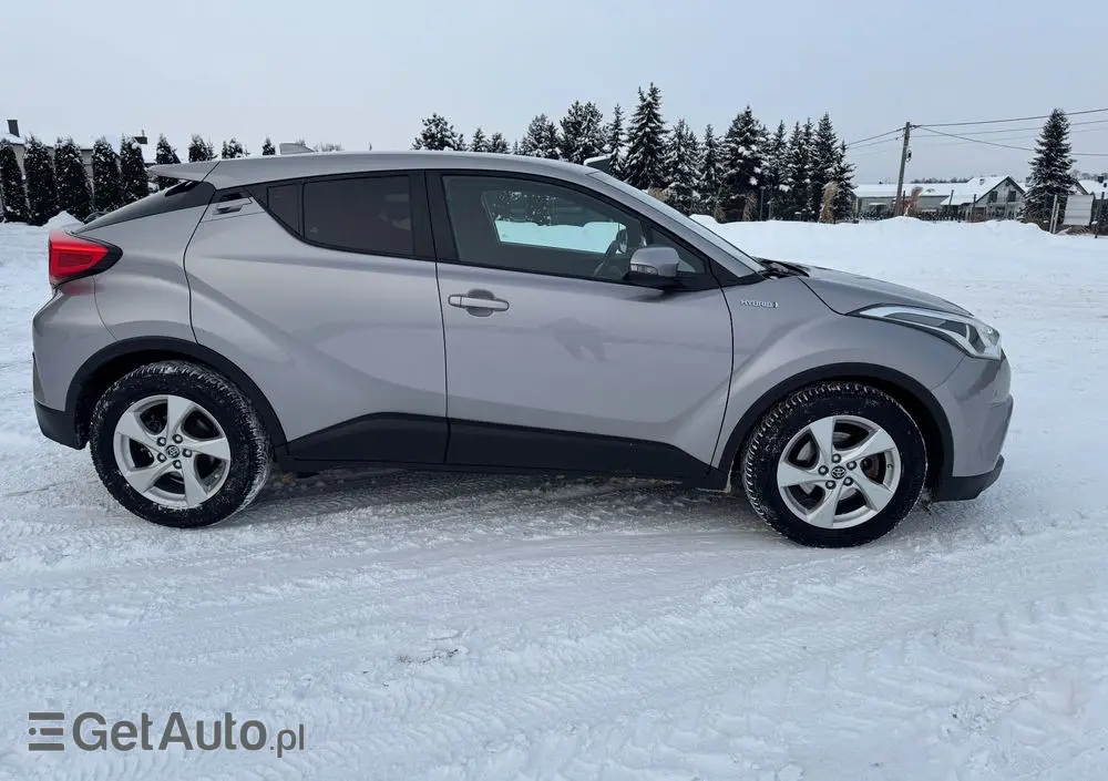 TOYOTA C-HR Style