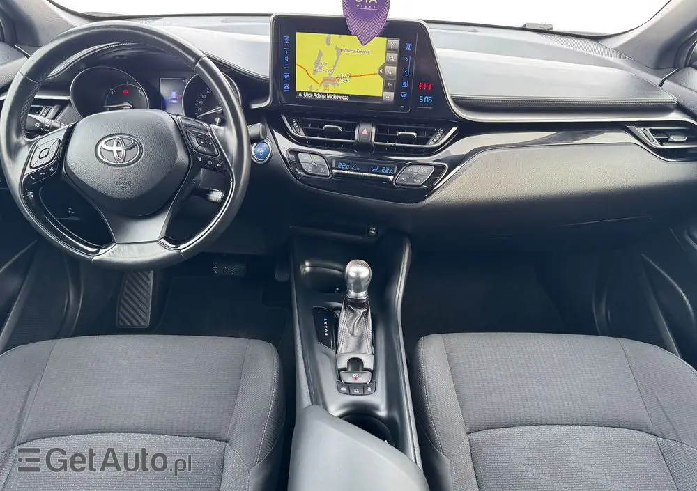 TOYOTA C-HR Style
