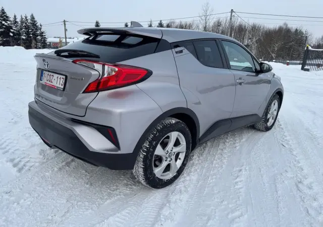TOYOTA C-HR Style