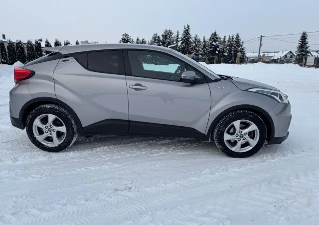 TOYOTA C-HR Style