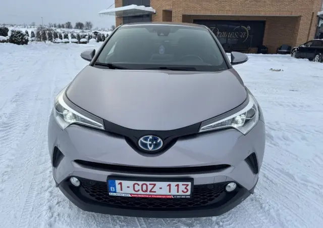 TOYOTA C-HR Style