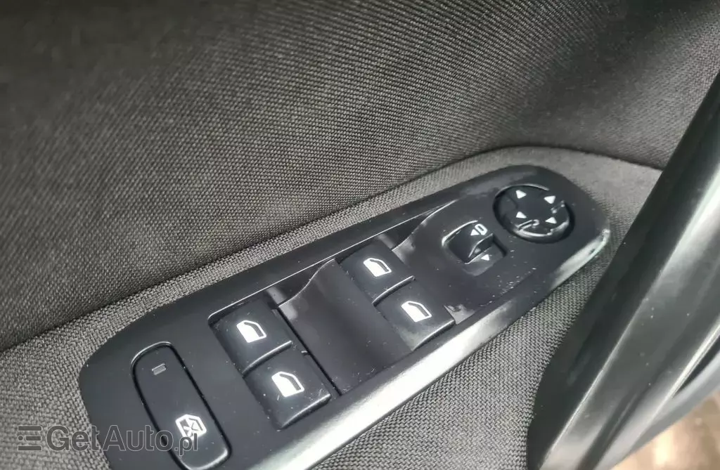 PEUGEOT 308 1.5 BlueHDi (130 KM)