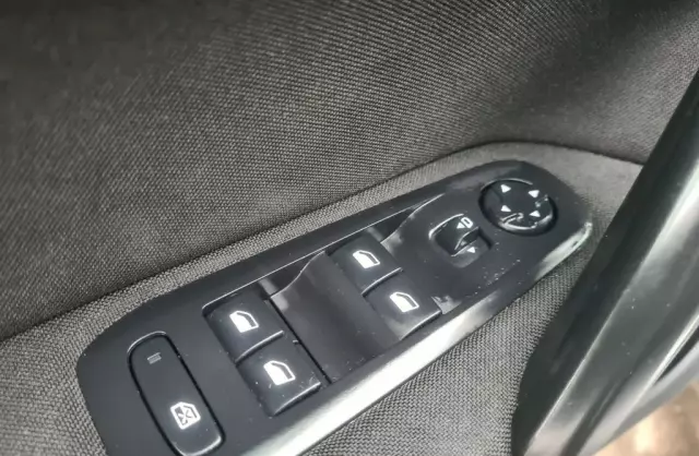 PEUGEOT 308 1.5 BlueHDi (130 KM)