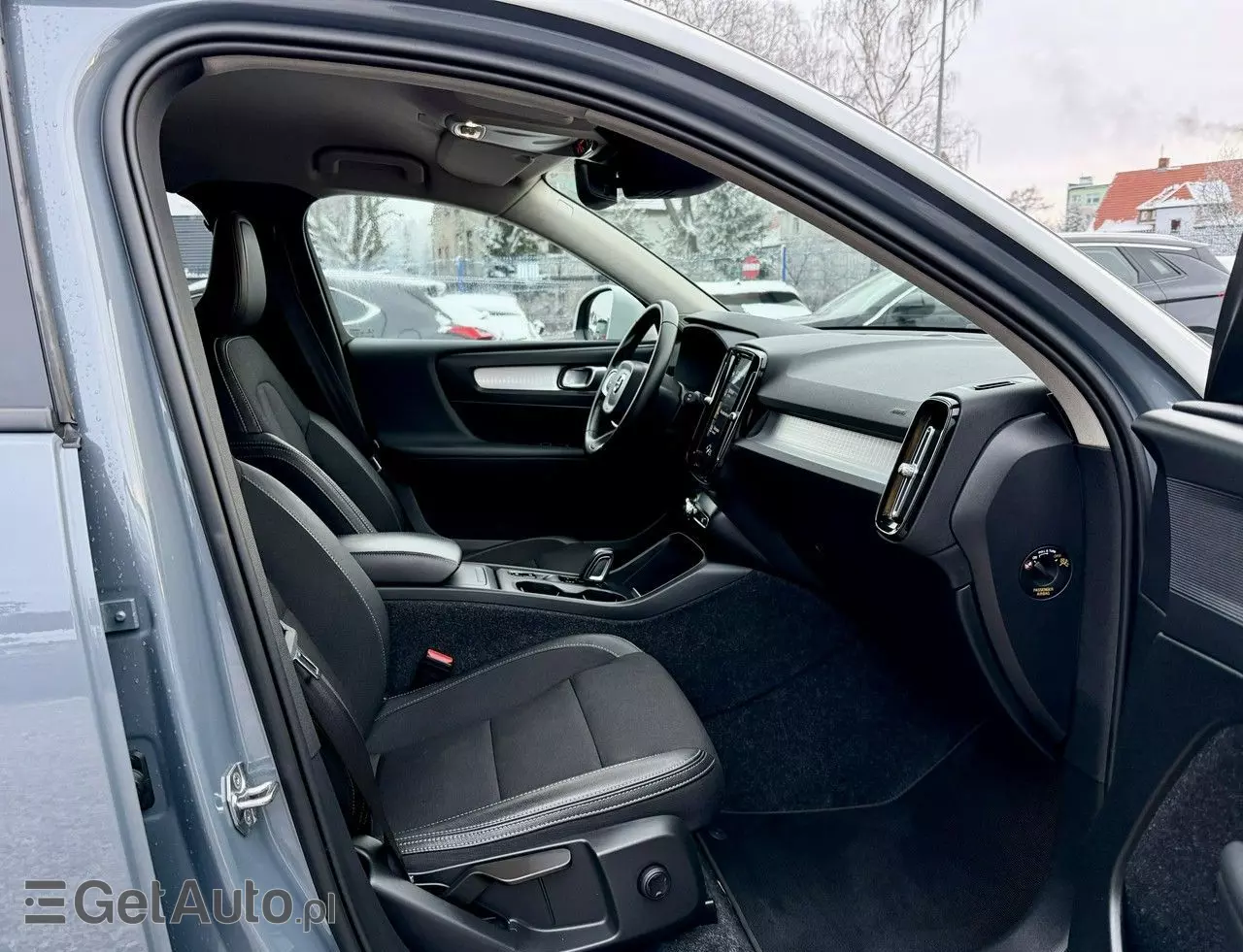 VOLVO XC 40 D3 AWD Momentum Pro