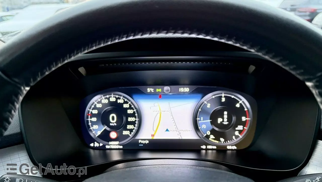 VOLVO XC 40 D3 AWD Momentum Pro