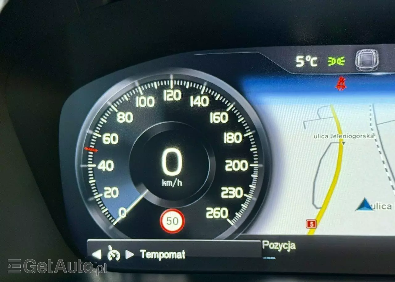 VOLVO XC 40 D3 AWD Momentum Pro