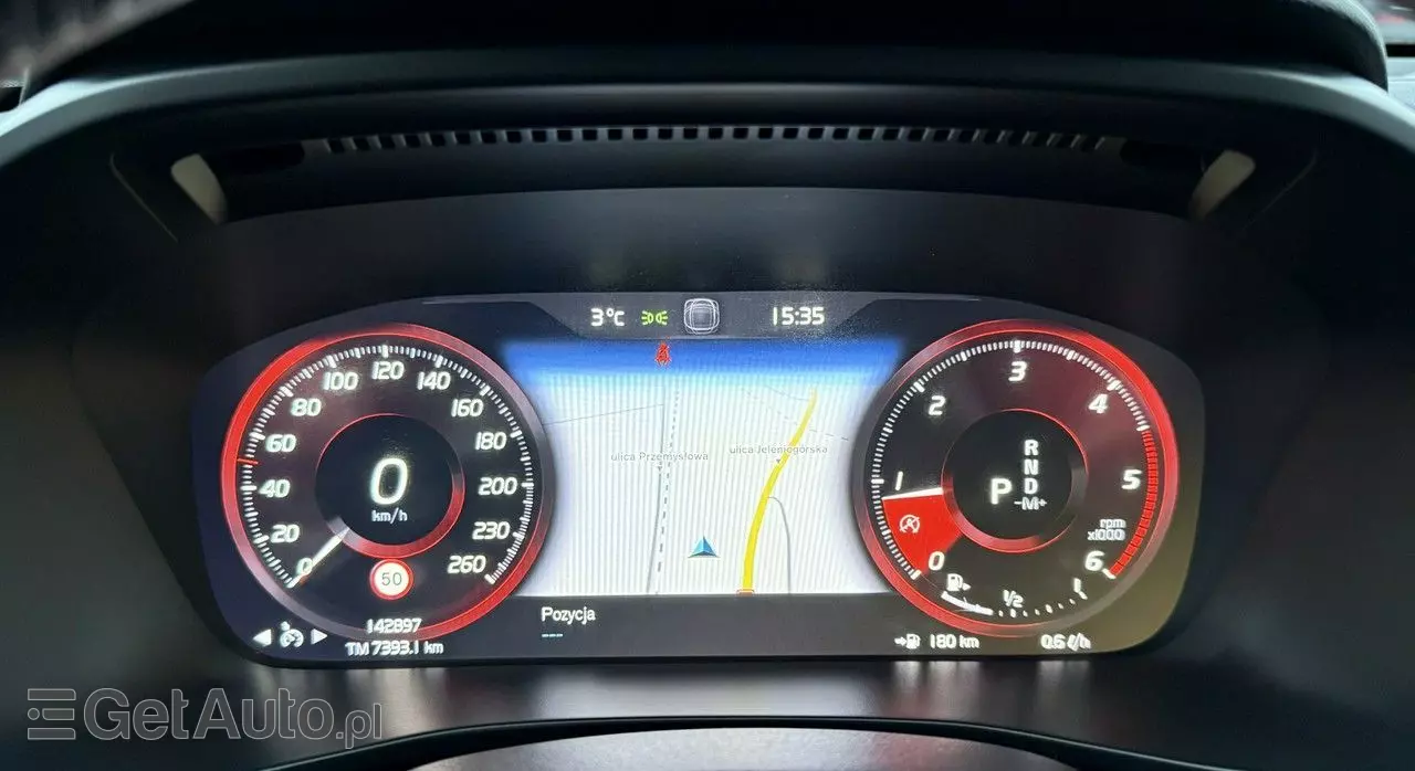 VOLVO XC 40 D3 AWD Momentum Pro