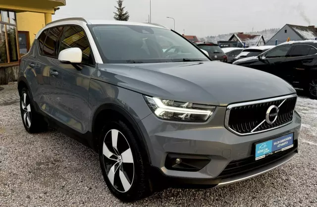 VOLVO XC 40 D3 AWD Momentum Pro