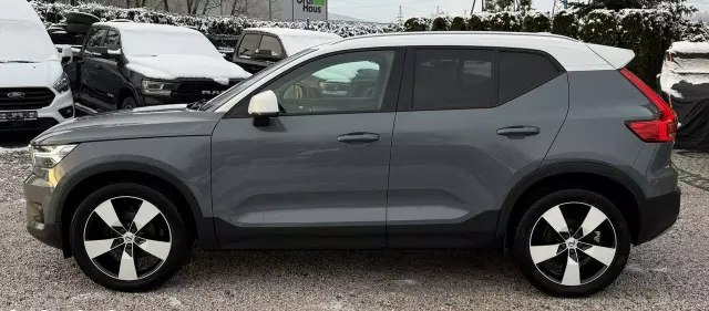 VOLVO XC 40 D3 AWD Momentum Pro
